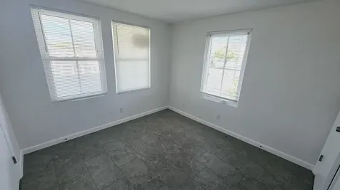914 10th Street West Palm Beach FL 33401