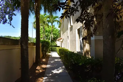 102 Lighthouse Circle Tequesta FL 33469