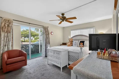 113 Windsor F West Palm Beach FL 33417
