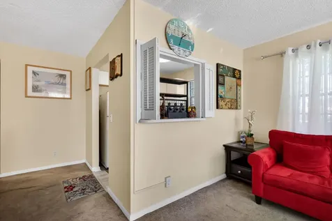 113 Windsor F West Palm Beach FL 33417