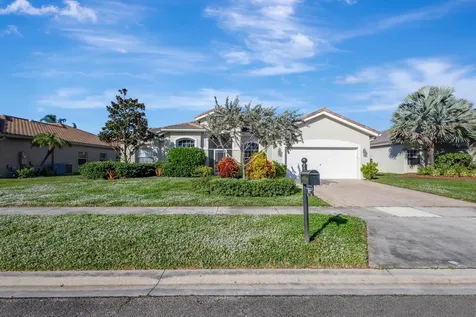 11223 Edgewater Circle Wellington FL 33414