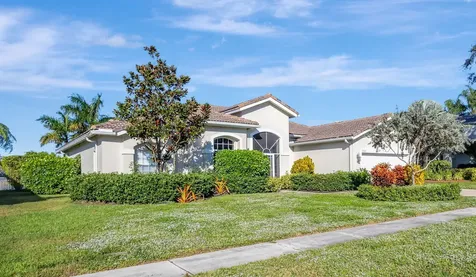 11223 Edgewater Circle Wellington FL 33414
