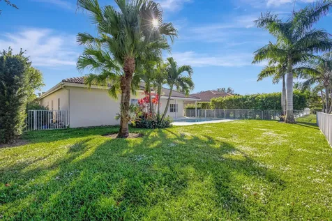 11223 Edgewater Circle Wellington FL 33414