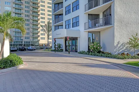 5420 N Ocean Drive Singer Island FL 33404