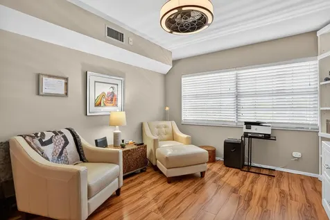 3960 Oaks Clubhouse Drive Pompano Beach FL 33069