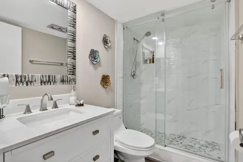 3960 Oaks Clubhouse Drive Pompano Beach FL 33069