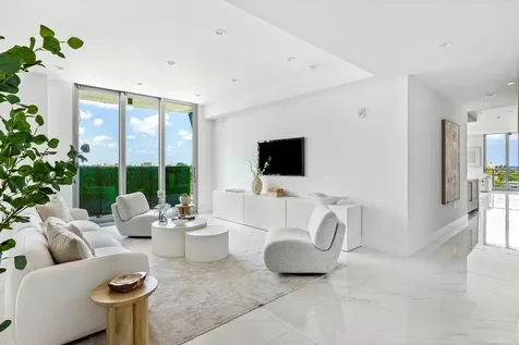 495 E Royal Palm Road Boca Raton FL 33432