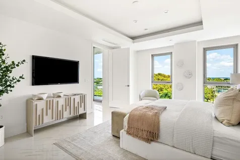 495 E Royal Palm Road Boca Raton FL 33432