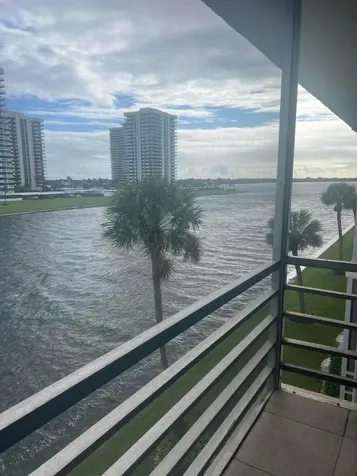 20 Yacht Club Drive North Palm Beach FL 33408
