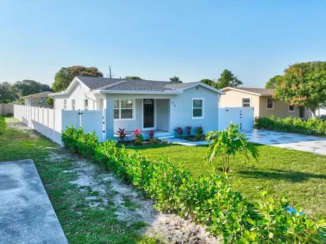 320 NW 6th Avenue Delray Beach FL 33444