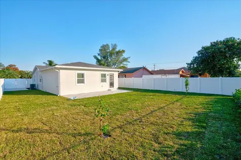 320 NW 6th Avenue Delray Beach FL 33444