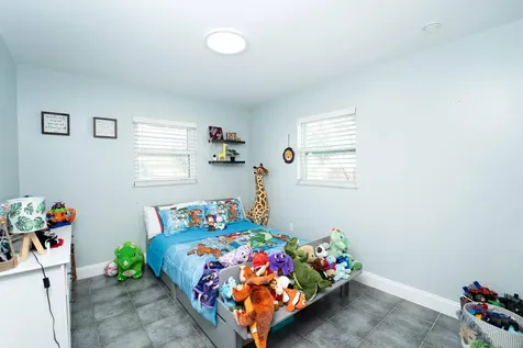 477 Se Asbury Lane Port Saint Lucie FL 34983