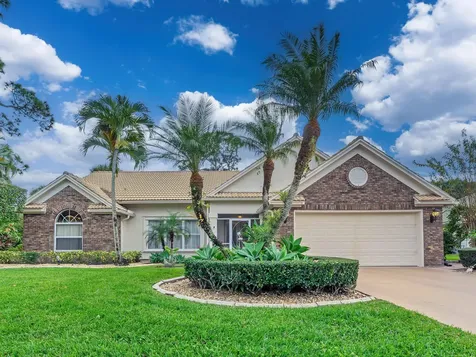 1330 Sw Maplewood Drive Port Saint Lucie FL 34986