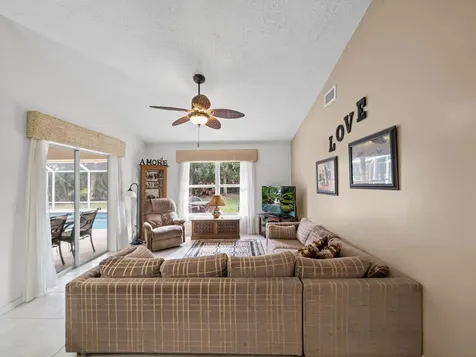 1330 Sw Maplewood Drive Port Saint Lucie FL 34986