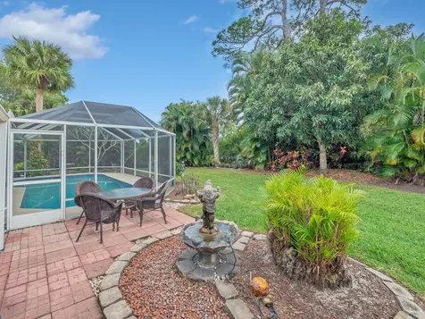 1330 Sw Maplewood Drive Port Saint Lucie FL 34986