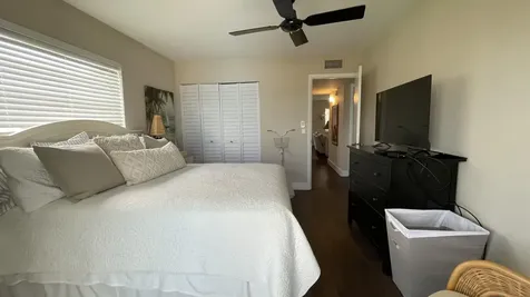 568 Burgundy L Delray Beach FL 33484