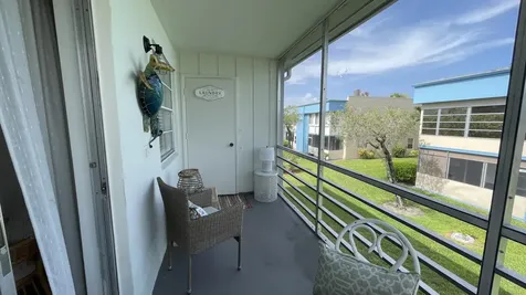 568 Burgundy L Delray Beach FL 33484