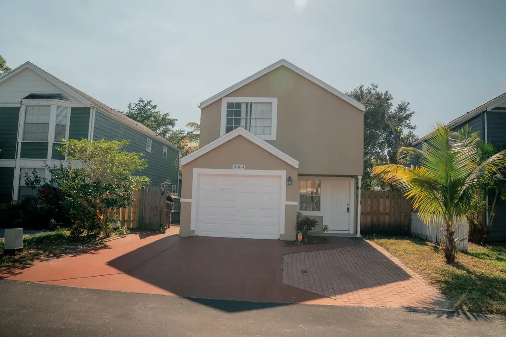 5884 Dewberry Way West Palm Beach FL 33415