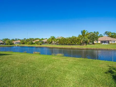 7576 Fieldstone Square Vero Beach FL 32967