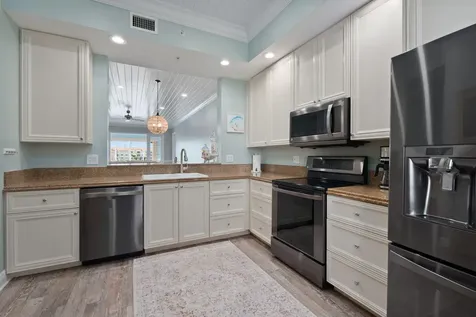 9 Harbour Isle Drive Hutchinson Island FL 34949