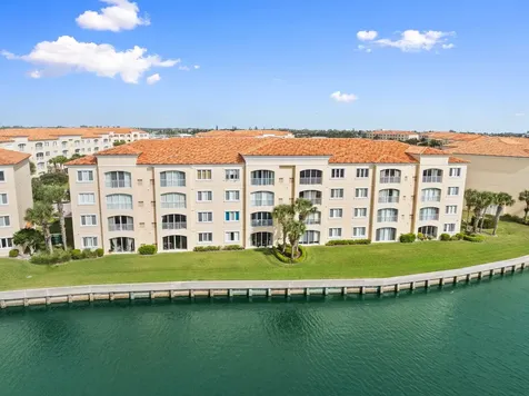 9 Harbour Isle Drive Hutchinson Island FL 34949