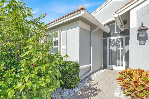 5355 La Casa Circle Boynton Beach FL 33437