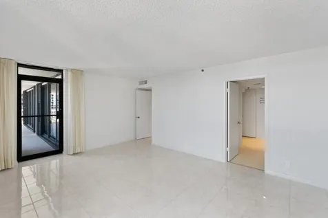123 Lakeshore Drive North Palm Beach FL 33408
