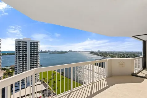 123 Lakeshore Drive North Palm Beach FL 33408