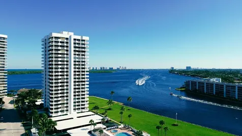 123 Lakeshore Drive North Palm Beach FL 33408