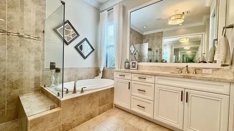 183 Se Calmo Circle Port Saint Lucie FL 34984