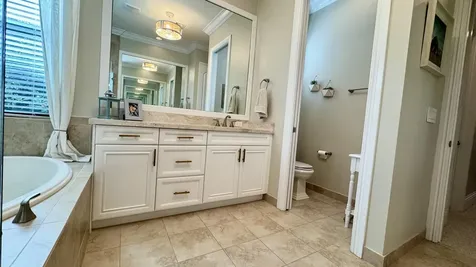 183 Se Calmo Circle Port Saint Lucie FL 34984
