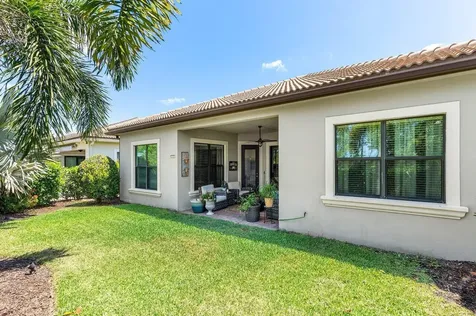 183 Se Calmo Circle Port Saint Lucie FL 34984