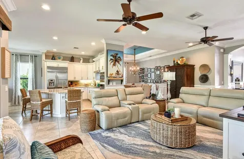 183 Se Calmo Circle Port Saint Lucie FL 34984