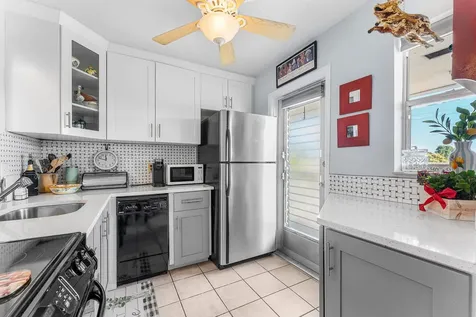 2161 Ne 1st Court Boynton Beach FL 33435