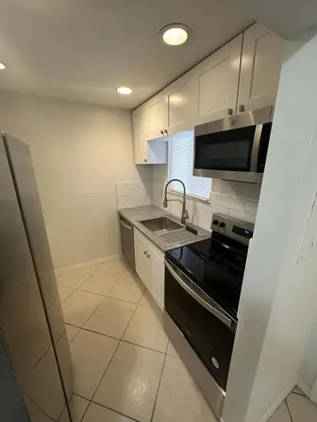 6086 Forest Hill Boulevard West Palm Beach FL 33415