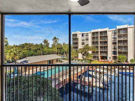 21 Royal Palm Way Boca Raton FL 33432