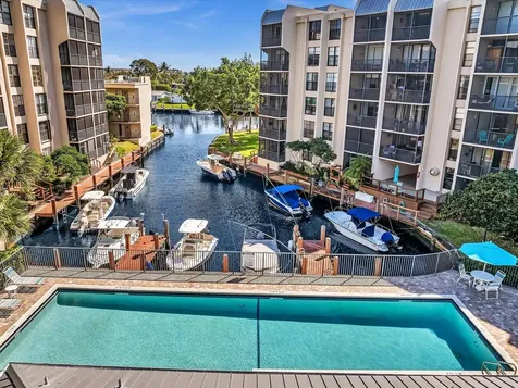 21 Royal Palm Way Boca Raton FL 33432