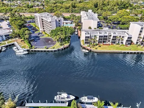 21 Royal Palm Way Boca Raton FL 33432