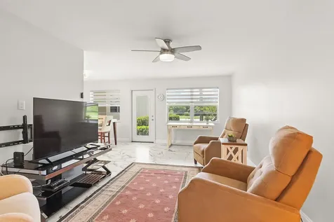 69 Royal Oak Court Vero Beach FL 32962