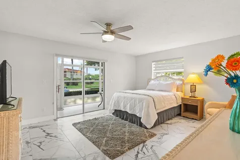 69 Royal Oak Court Vero Beach FL 32962