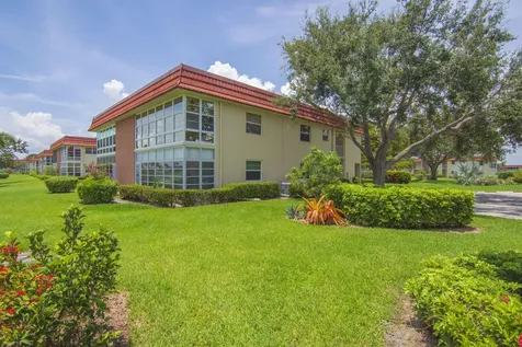 69 Royal Oak Court Vero Beach FL 32962