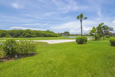 69 Royal Oak Court Vero Beach FL 32962