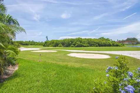 69 Royal Oak Court Vero Beach FL 32962
