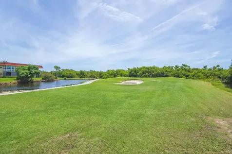 69 Royal Oak Court Vero Beach FL 32962