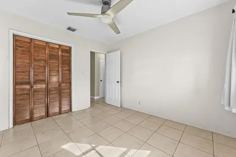 105 Ne 2nd Place Dania FL 33004