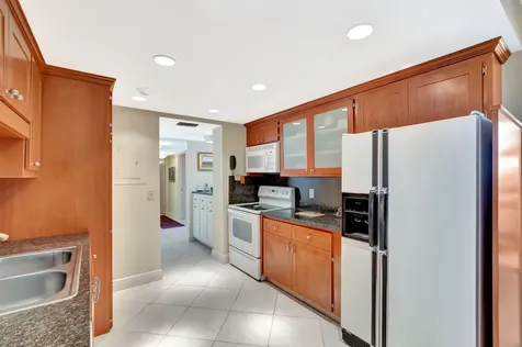 2200 S Ocean Boulevard Delray Beach FL 33483