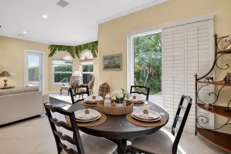 5618 Via De La Plata Circle Delray Beach FL 33484