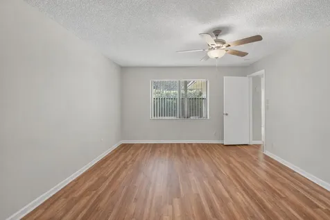 738 Nw 24th Avenue Delray Beach FL 33445