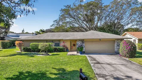 738 Nw 24th Avenue Delray Beach FL 33445