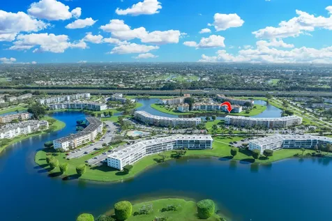 1018 Guildford A Boca Raton FL 33434
